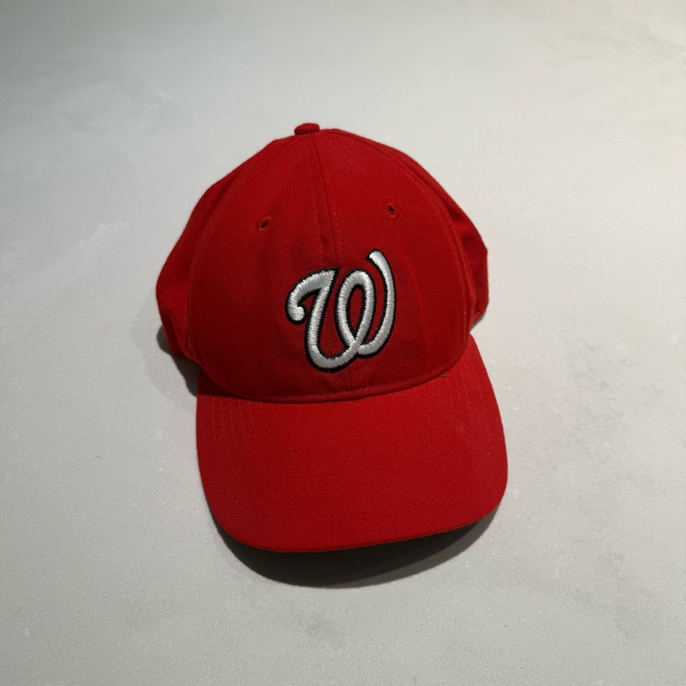 Red vintage Washington nationals Baseball Cap with Embroidered Logo 6 7/8